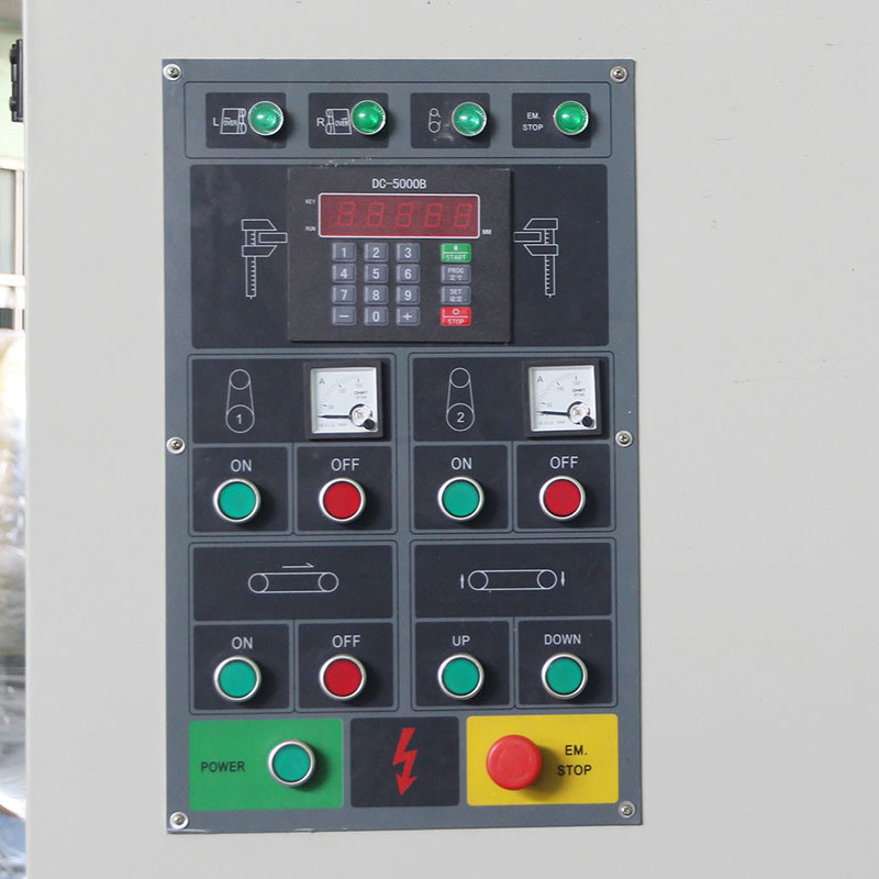1500MM Otomatik Düz Metal Çapak Alma Makineleri Ayarlanabilir Kayışlı PLC Çekirdek